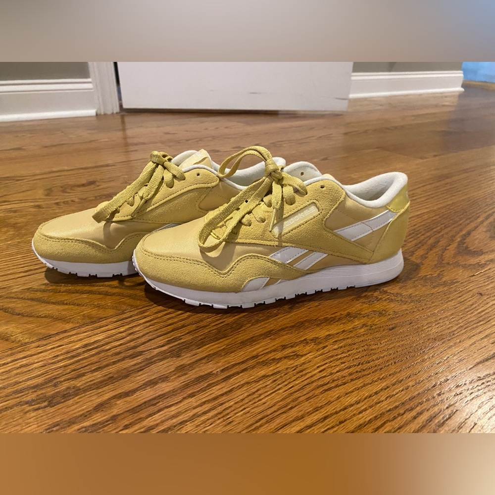 Reebok women’s yellow sneakers